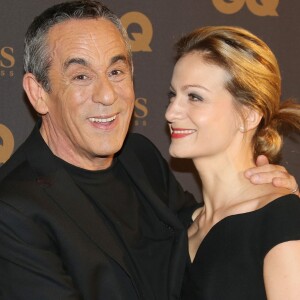 Thierry Ardisson et sa femme Audrey Crespo-Mara - Photocall de la cérémonie des "GQ 2015, Les Hommes de l'Année" au Shangri-La Hotel à Paris, le 25 janvier 2016. © Denis Guignebourg/Bestimage