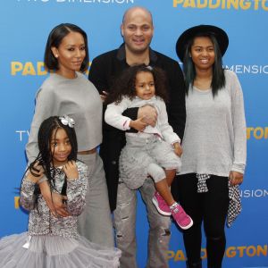 Melanie Brown (Mel B), son mari Stephen Belafonte et ses enfants Angel, Madison et Phoenix à la Première du film "Paddington" au Chinese Theatre à Hollywood. Le 10 janvier 2015