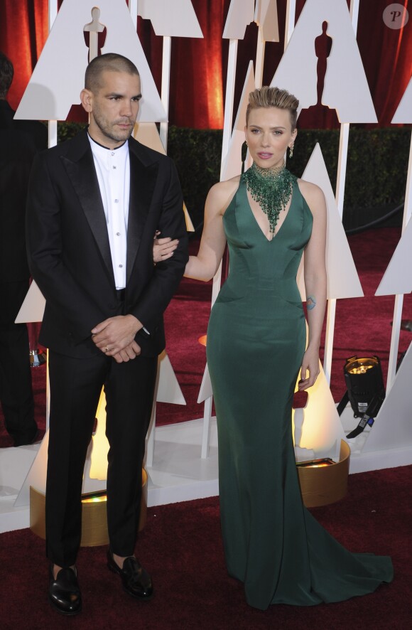 Scarlett Johansson et Romain Dauriac - People à la 87ème cérémonie des Oscars à Hollywood, le 22 février 2015.