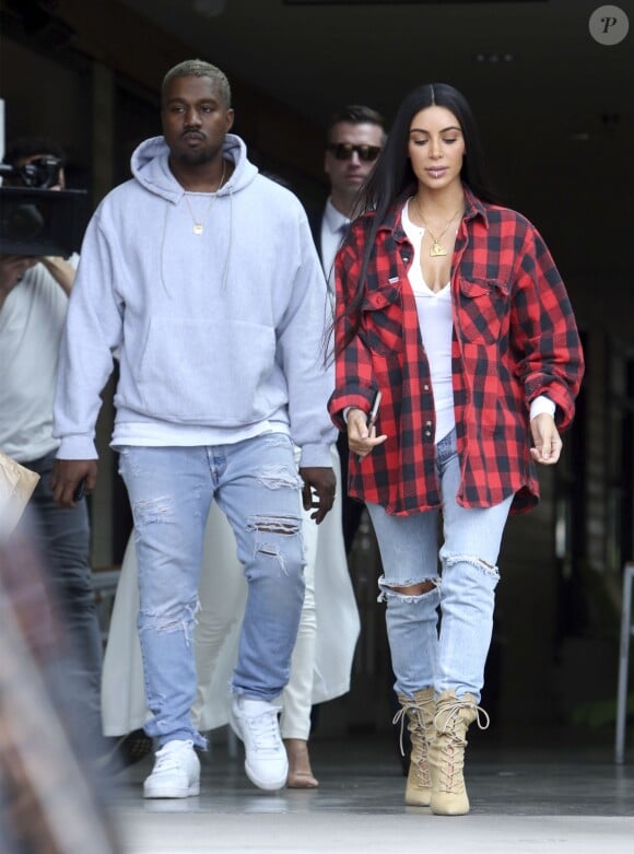 Kim Kardashian et Kanye West à Calabasas, le 18 janvier 2017.