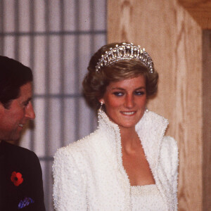 La princesse Diana et le prince Charles en visite officielle à Hong Kong le 1er novembre 1989.