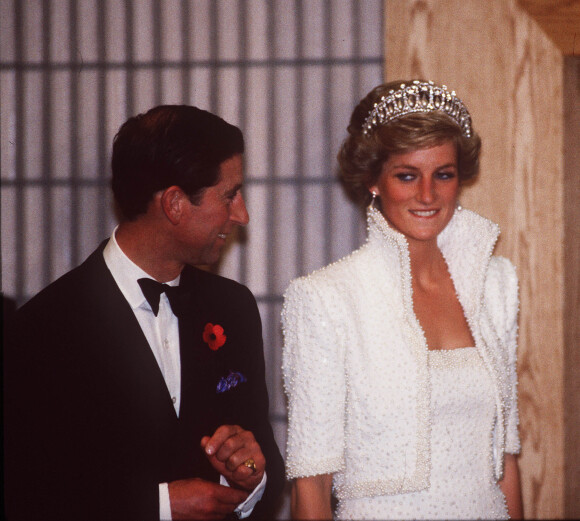 La princesse Diana et le prince Charles en visite officielle à Hong Kong le 1er novembre 1989.
