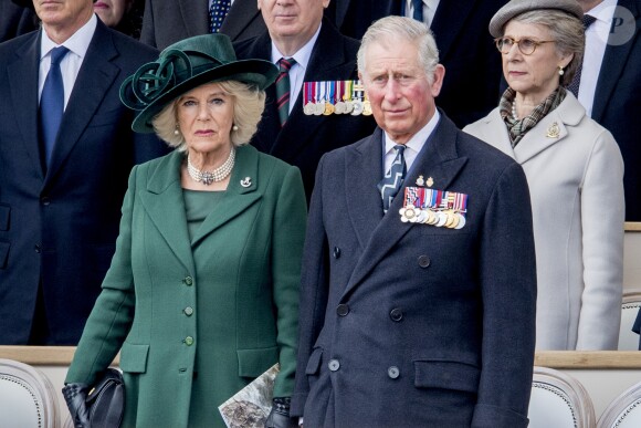 Camilla Parker Bowles et le prince Charles lors de l'inauguration du monument aux soldats britanniques tombés en Irak et en Afghanistan à Londres le 9 mars 2017