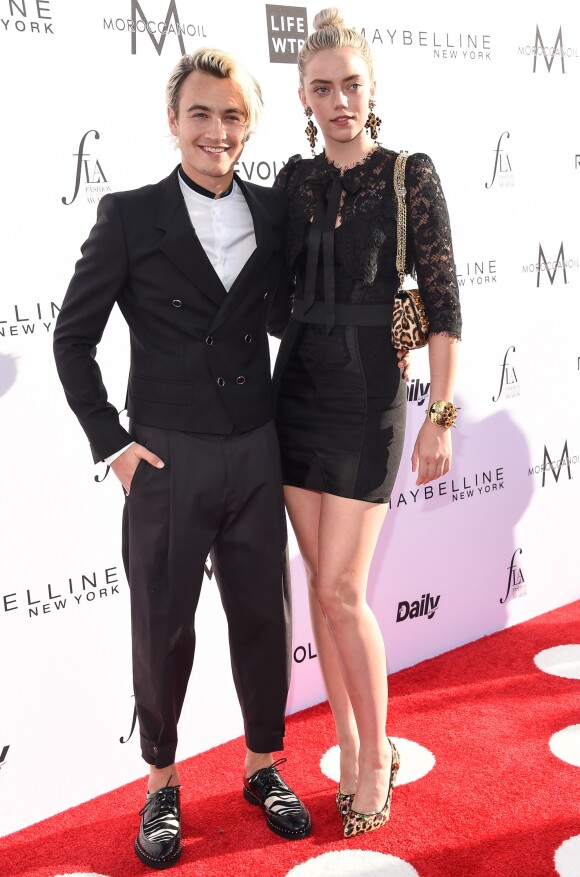 Brandon Lee et Pyper America Smith - 3e édition des Daily Front Row's Los Angeles Fashion Awards à l'hôtel Sunset Tower à West Hollywood, le 2 avril 2017.