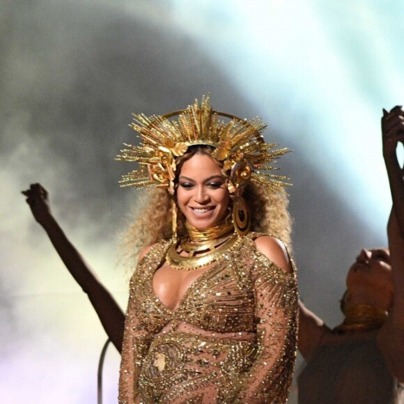 Beyoncé aux 59 Grammy Awards au Staples Center, le 12 février 2017.