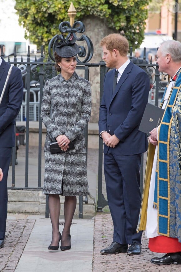 Catherine Kate Midldeton, duchesse de Cambridge et le prince Harry à la messe Service of Hope, en l'honneur des victimes de l'attentat de Londres à l'abbaye de Westminster à Londres le 5 avril 2017