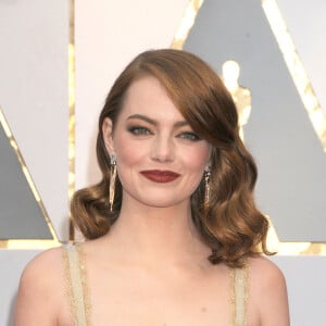 Emma Stone - People à la soirée des Oscar 2017 au Dolby theater à Los Angeles le 26 février 2017. © Paul Fenton via ZUMA Wire / Bestimage