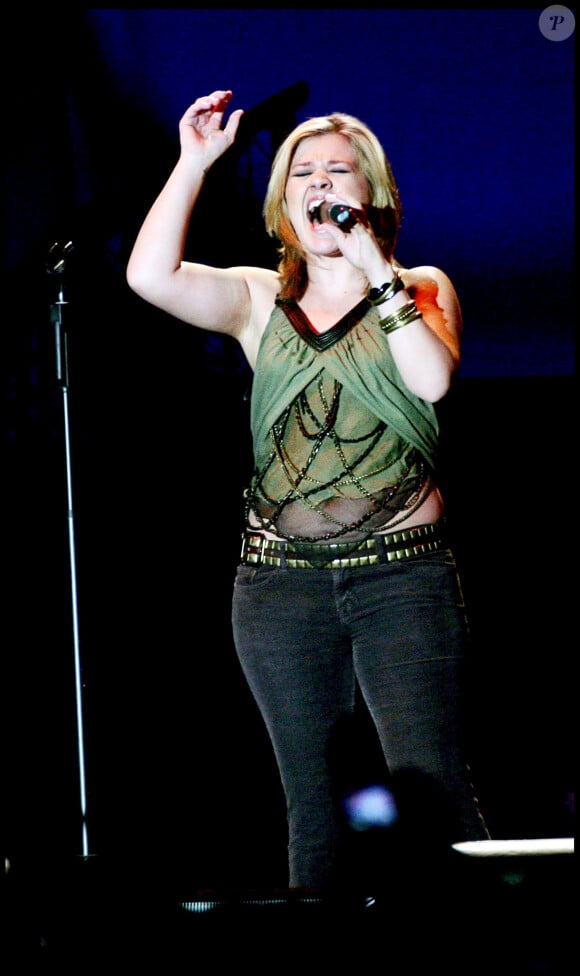Kelly Clarkson en concert à Stockholm le 11/04/2008