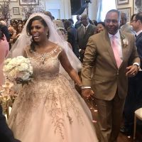 Omarosa : La collaboratrice de Donald Trump se marie... à l'hôtel du président !