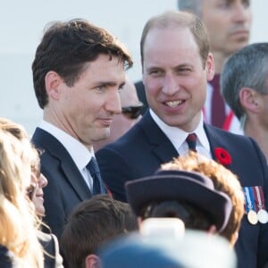 Le premier ministre canadien Justin Trudeau et le duc de Cambridge, prince William lors des commémorations des 100 ans de la bataille de Vimy, (100 ans jour pour jour, le 9 avril 1917) dans laquelle de nombreux Canadiens ont trouvé la mort lors de la Première Guerre mondiale, au Mémorial national du Canada, à Vimy, France, le 9 avril 2017.