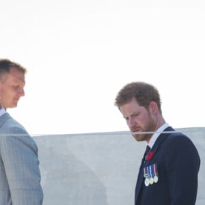 Le prince Harry, le duc de Cambridge, prince William, le premier ministre canadien Justin Trudeau et le prince de Galles, prince Charles lors des commémorations des 100 ans de la bataille de Vimy, (100 ans jour pour jour, le 9 avril 1917) dans laquelle de nombreux Canadiens ont trouvé la mort lors de la Première Guerre mondiale, au Mémorial national du Canada, à Vimy, France, le 9 avril 2017.