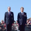 Le prince William, duc de Cambridge, et le Prince Harry lors des commémorations des 100 ans de la bataille de Vimy, (100 ans jour pour jour, le 9 avril 1917) dans laquelle de nombreux Canadiens ont trouvé la mort lors de la Première Guerre mondiale, au Mémorial national du Canada, à Vimy, France, le 9 avril 2017.