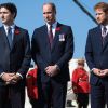 Le premier ministre canadien Justin Trudea, le prince William, duc de Cambridge et le prince Harry lors des commémorations des 100 ans de la bataille de Vimy, (100 ans jour pour jour, le 9 avril 1917) dans laquelle de nombreux Canadiens ont trouvé la mort lors de la Première Guerre mondiale, au Mémorial national du Canada, à Vimy, France, le 9 avril 2017.