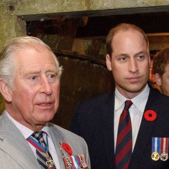 Le prince Charles, prince de Galles, le prince William, duc de Cambridge et le prince Harry visitent les tunnels de Vimy lors des commémorations des 100 ans de la bataille de Vimy, (100 ans jour pour jour, le 9 avril 1917) dans laquelle de nombreux Canadiens ont trouvé la mort lors de la Première Guerre mondiale, au Mémorial national du Canada, à Vimy, France, le 9 avril 2017