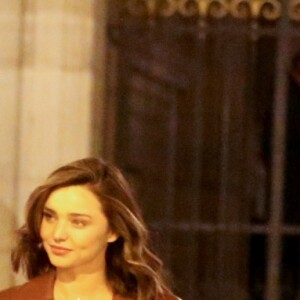 Miranda Kerr et son compagnon Evan Spiegel à la sortie du cocktail du dîner de présentation de la nouvelle collection Vuitton "Masters, Les Grands Maîtres" en collaboration avec Jeff Koons au Louvre à Paris, France, le 11 avril 2017.