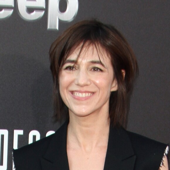 Charlotte Gainsbourg à la première de "Independence Day: Resurgence" au théâtre TCL Chinese à Hollywood, Californie, le 20 juin 2016