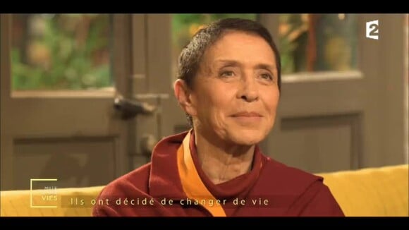 Gym Tonic : Davina, crâne rasé, dévoile sa vie de nonne bouddhiste !
