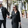 Jeff Goldblum se balade avec sa femme Emilie Livingston enceinte à Los Angeles, Californie, Etats-Unis, le 20 mars 2017.