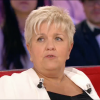 Mimie Mathy sur le plateau de "Vivement dimanche prochain", sur France 2, le 16 avril 2017.