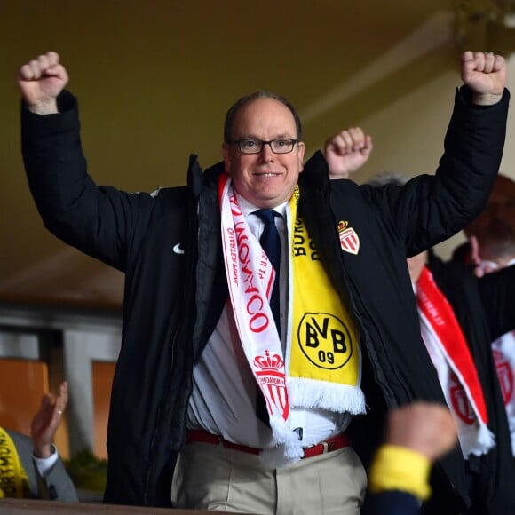 Le prince Albert II de Monaco lors de la victoire de l'AS Monaco contre le Borussia Dortmund (3-1) au stade Louis-II de Monaco le 19 avril 2017, synonyme de qualification pour les demi-finales de la Ligue des Champions. © Bruno Bebert/Bestimage