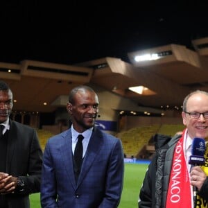 Robert Pires, Marcel Desailly, Patrick Viera, le prince Albert II de Monaco devant les caméras de Bein Sports lors de la victoire de l'AS Monaco contre le Borussia Dortmund (3-1) au stade Louis-II de Monaco le 19 avril 2017, synonyme de qualification pour les demi-finales de la Ligue des Champions. © Bruno Bebert/Bestimage