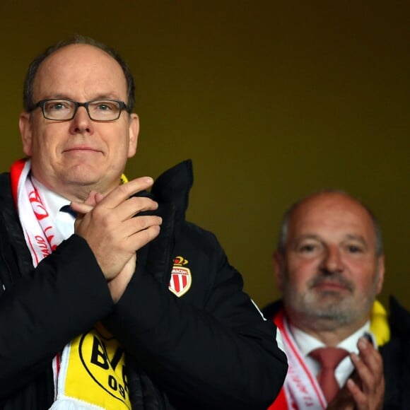 Le prince Albert II de Monaco lors de la victoire de l'AS Monaco contre le Borussia Dortmund (3-1) au stade Louis-II de Monaco le 19 avril 2017, synonyme de qualification pour les demi-finales de la Ligue des Champions. © Bruno Bebert/Bestimage