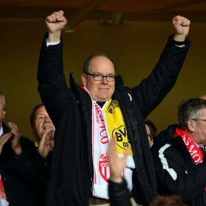 Le prince Albert II de Monaco lors de la victoire de l'AS Monaco contre le Borussia Dortmund (3-1) au stade Louis-II de Monaco le 19 avril 2017, synonyme de qualification pour les demi-finales de la Ligue des Champions. © Bruno Bebert/Bestimage