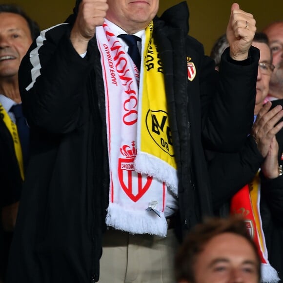 Le prince Albert II de Monaco lors de la victoire de l'AS Monaco contre le Borussia Dortmund (3-1) au stade Louis-II de Monaco le 19 avril 2017, synonyme de qualification pour les demi-finales de la Ligue des Champions. © Bruno Bebert/Bestimage