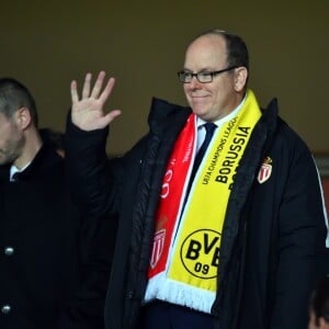 Le prince Albert II de Monaco lors de la victoire de l'AS Monaco contre le Borussia Dortmund (3-1) au stade Louis-II de Monaco le 19 avril 2017, synonyme de qualification pour les demi-finales de la Ligue des Champions. © Bruno Bebert/Bestimage