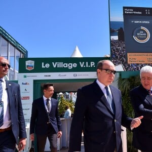 Le prince Albert II de Monaco se rend au tournoi de tennis Monte Carlo Rolex Masters 1000 à Monaco le 20 avril 2017. © Bruno Bebert/Bestimage