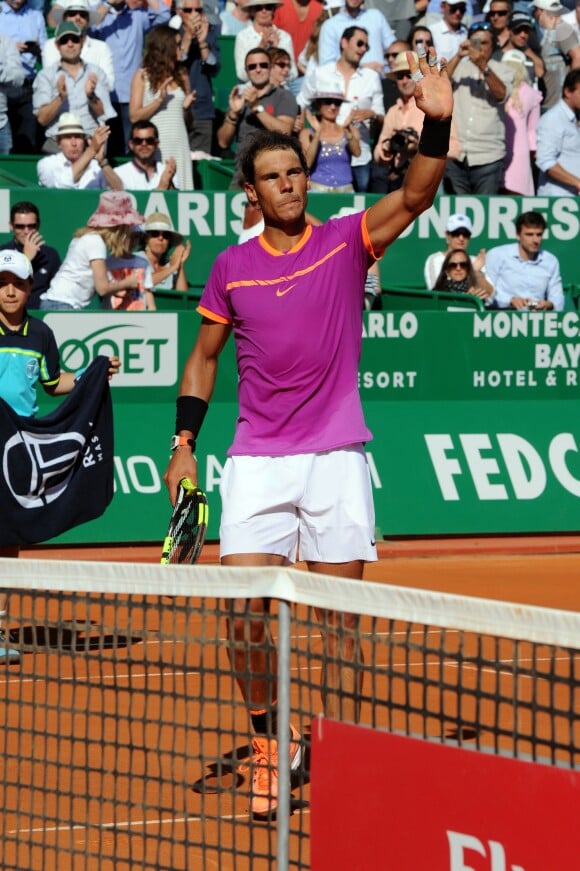 Rafael Nadal a battu A. Zverev, (qui fêtait aujourd'hui ses 20 ans) durant le Monte Carlo Rolex Masters 2017 sur le court Rainier III du Monte Carlo Country Club à Roquebrune Cap Martin, France, le 20 avril 2017.