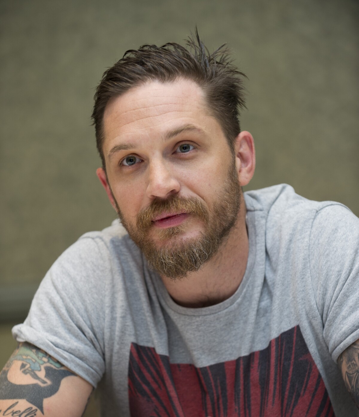 tom hardy 2023 tatouages