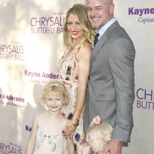 Eric Dane avec sa femme Rebecca Gayheart et leurs filles Georgia Dane et Billie Dane à la 14ème soirée annuelle " Chrysalis Butterfly Ball " à Los Angeles, le 7 juin 2015