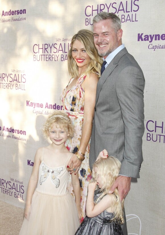 Eric Dane avec sa femme Rebecca Gayheart et leurs filles Georgia Dane et Billie Dane à la 14ème soirée annuelle " Chrysalis Butterfly Ball " à Los Angeles, le 7 juin 2015