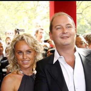 Cécile de Ménibus et Cauet en 2007 à la présentation des programmes de TF1 à l'Olympia. 