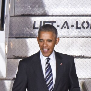 Le président des Etats-Unis Barack Obama arrive à l'aéroport de Berlin, dernière étape de sa tournée d'adieux européenne. Le 16 novembre 2016