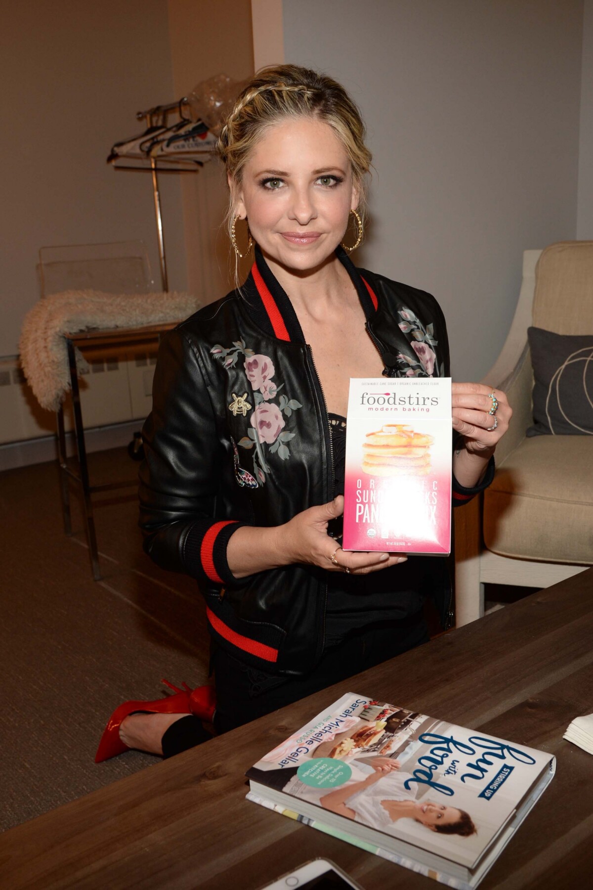 Photo : Sarah Michelle Gellar faisant la promotion de son nouveau site ...