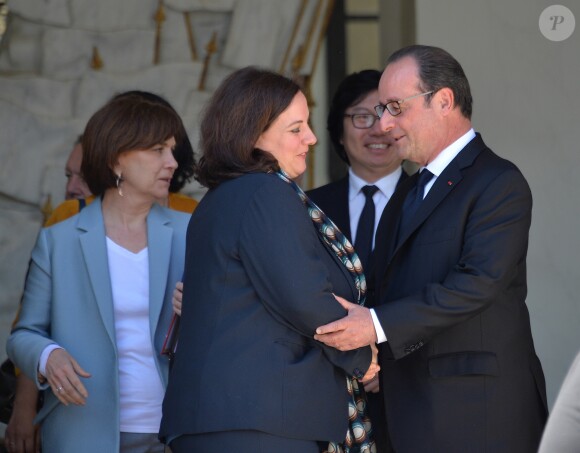 Emmmanuelle Cosse - Dernier conseil des ministres de la présidence de François Hollande au palais de l'Elysée à Paris. Le 10 mai 2017 © Veeren / Bestimage