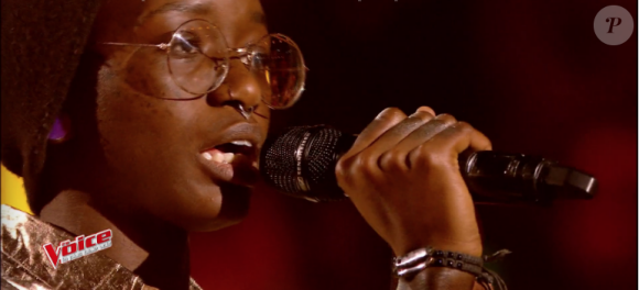 Emmy Liyana dans "The Voice 6" le 13 mai 2017 sur TF1.