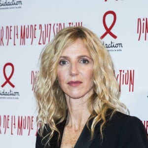 Sandrine Kiberlain - Photocall de la 15e édition du "Dîner de la mode du Sidaction" au Grand Palais à Paris, le 26 janvier 2017. © Olivier Borde/Bestimage