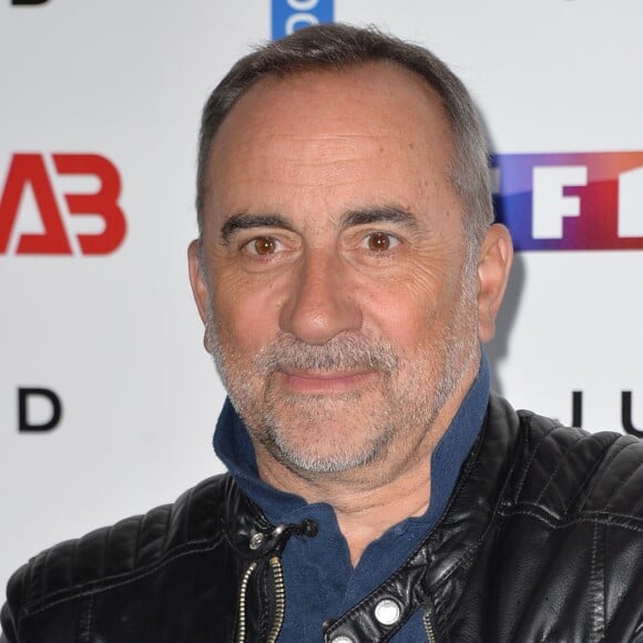 Antoine Duléry - Photocall de la série "Juste un regard", adaptation du roman à succès de l'écrivain H. Coben, au cinéma Gaumont Champs-Elysées Marignan à Paris, France, le 11 mai 2017. © Veeren/Bestimage