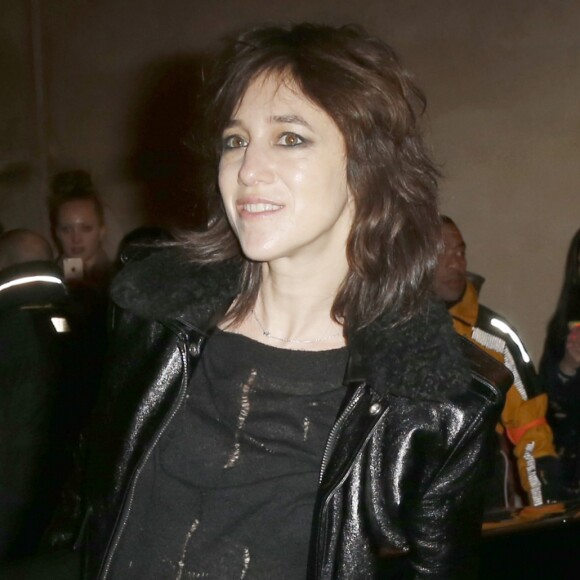 Charlotte Gainsbourg au défilé de mode "Saint-Laurent" collection prêt-à-porter Automne-Hiver 2017/2018 à Paris, France, le 28 février 2017.