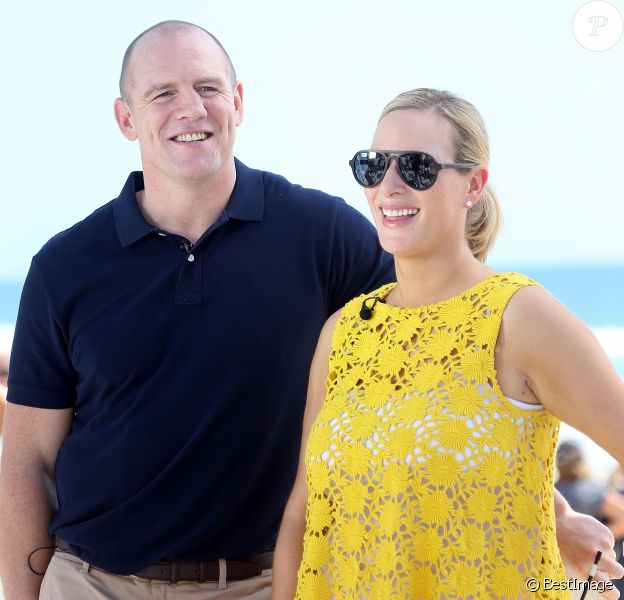 Zara Phillips et son mari Mike Tindall assistant à la course "Magic Millions" en présence de leur fille Mia sur la plage de Gold Coast dans le Queensland en Australie le 10 janvier 2017. Deux semaines plus tôt, on apprenait la fausse couche de la fille de la princesse Anne, qui attendait un deuxième enfant.