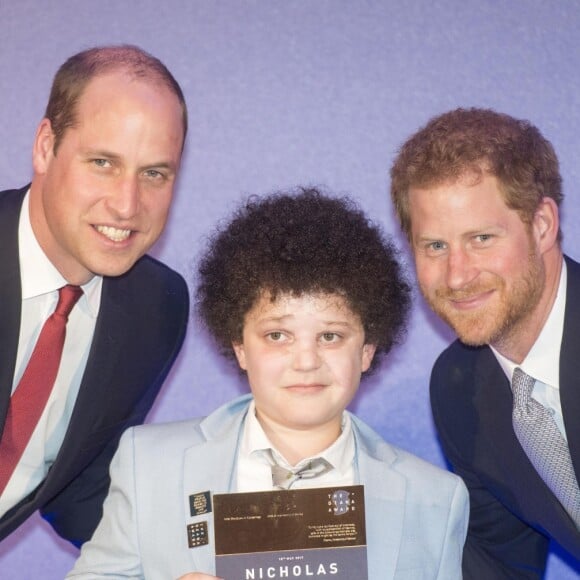 Le prince William, duc de Cambridge et le prince Harry lors de la remise des prix du "The Diana award" à Londres le 18 mai 2017