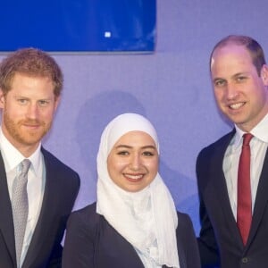 Le prince William, duc de Cambridge et le prince Harry lors de la remise des prix du "The Diana award" à Londres le 18 mai 2017