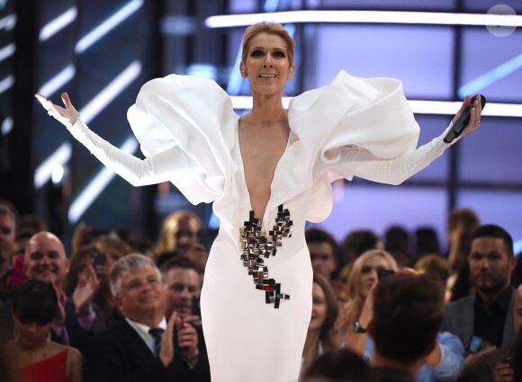 Céline Dion sur la scène de la T-Mobile arena de Las Vegas aux Billboard Music Awards, le 21 mai 2017