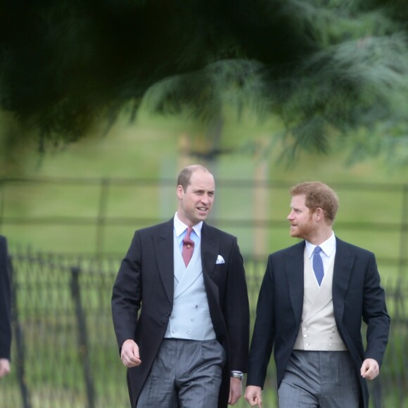 Le prince Harry a assisté le 20 mai 2017 au mariage de Pippa Middleton et James Matthews à l'église St Mark d'Englefield sans sa compagne Meghan Markle, qui attendait à Englefield House non loin de là et a ensuite pris part avec lui à la fête chez les Middleton, à Bucklebury.