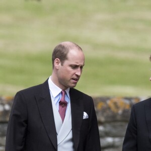 Le prince Harry a assisté le 20 mai 2017 au mariage de Pippa Middleton et James Matthews à l'église St Mark d'Englefield sans sa compagne Meghan Markle, qui attendait à Englefield House non loin de là et a ensuite pris part avec lui à la fête chez les Middleton, à Bucklebury.