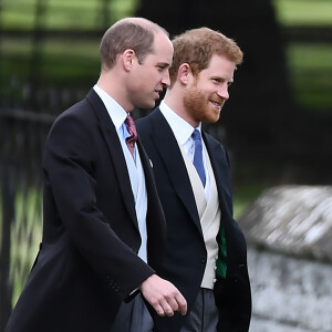 Le prince Harry a assisté le 20 mai 2017 au mariage de Pippa Middleton et James Matthews à l'église St Mark d'Englefield sans sa compagne Meghan Markle, qui attendait à Englefield House non loin de là et a ensuite pris part avec lui à la fête chez les Middleton, à Bucklebury.