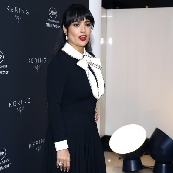 Salma Hayek lors du photocall "Kering Women in Motion" lors du 70e Festival International du Film de Cannes, France, le 23 mai 2017.